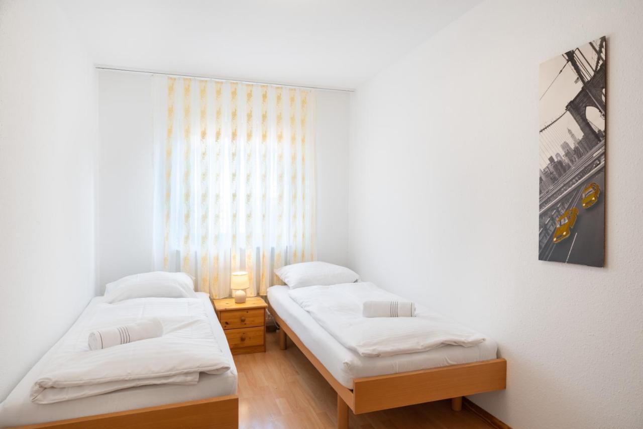 Between Lakes Apartments - 58 Интерлакен Екстериор снимка