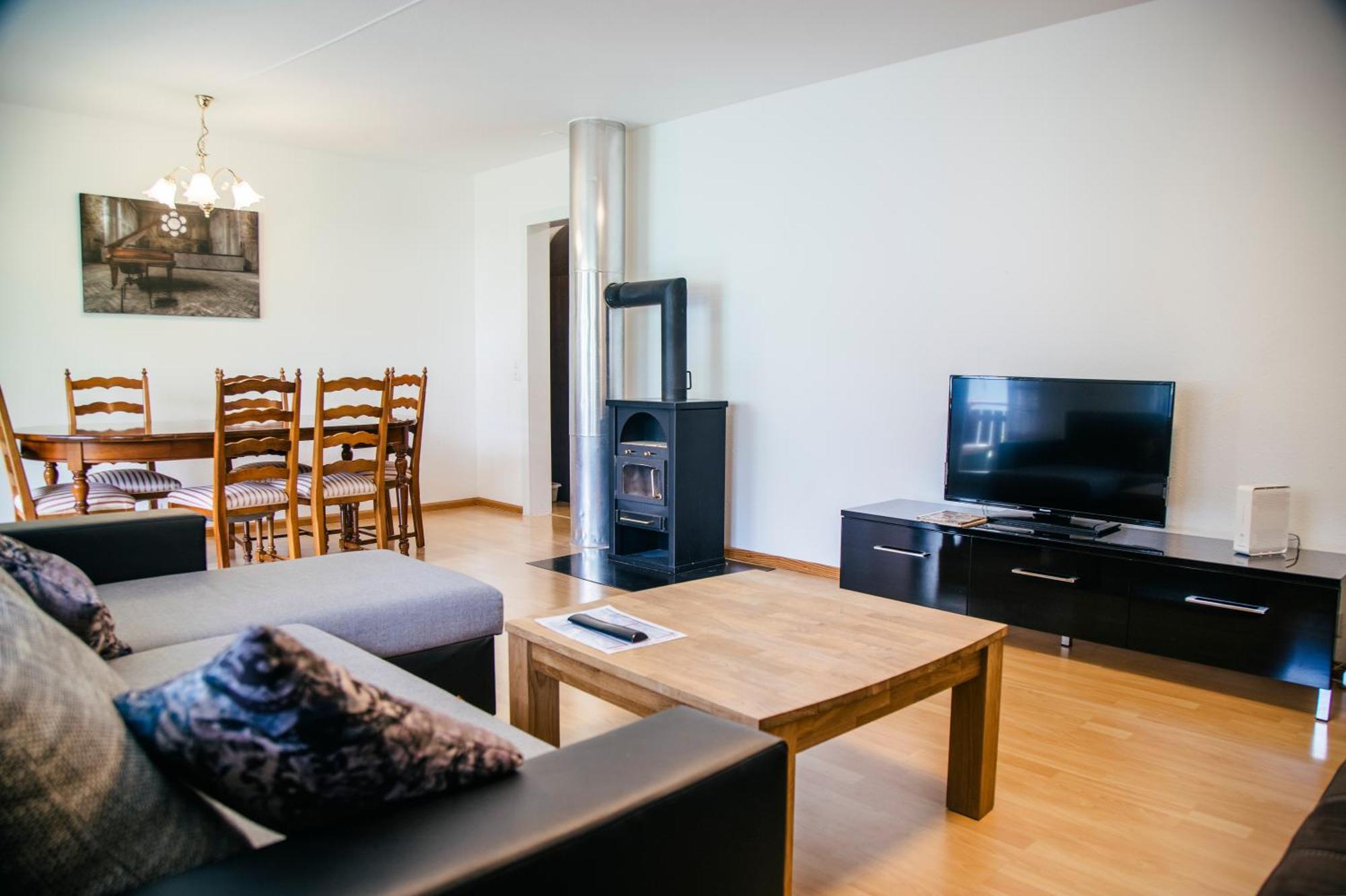 Between Lakes Apartments - 58 Интерлакен Екстериор снимка