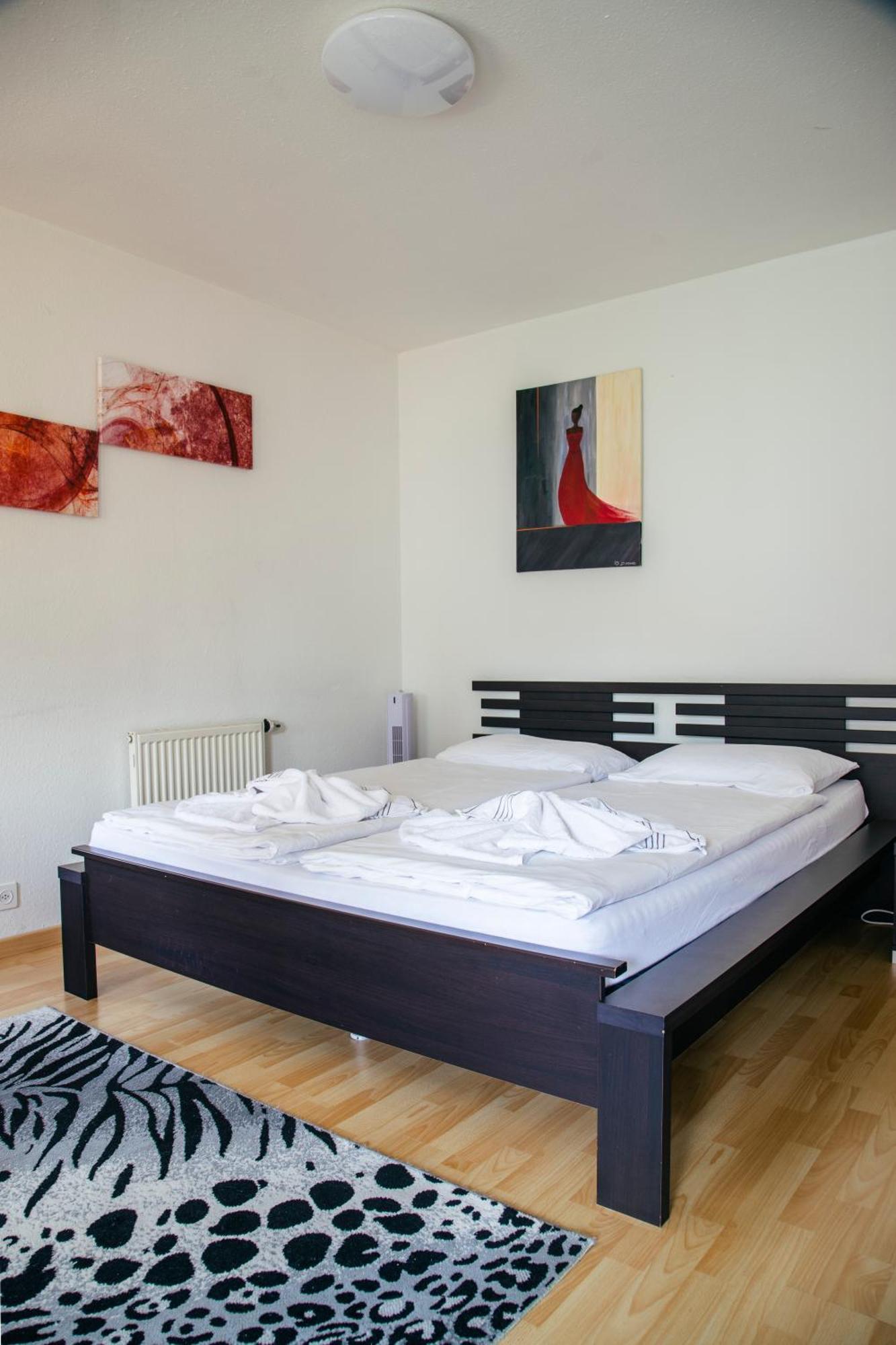 Between Lakes Apartments - 58 Интерлакен Стая снимка