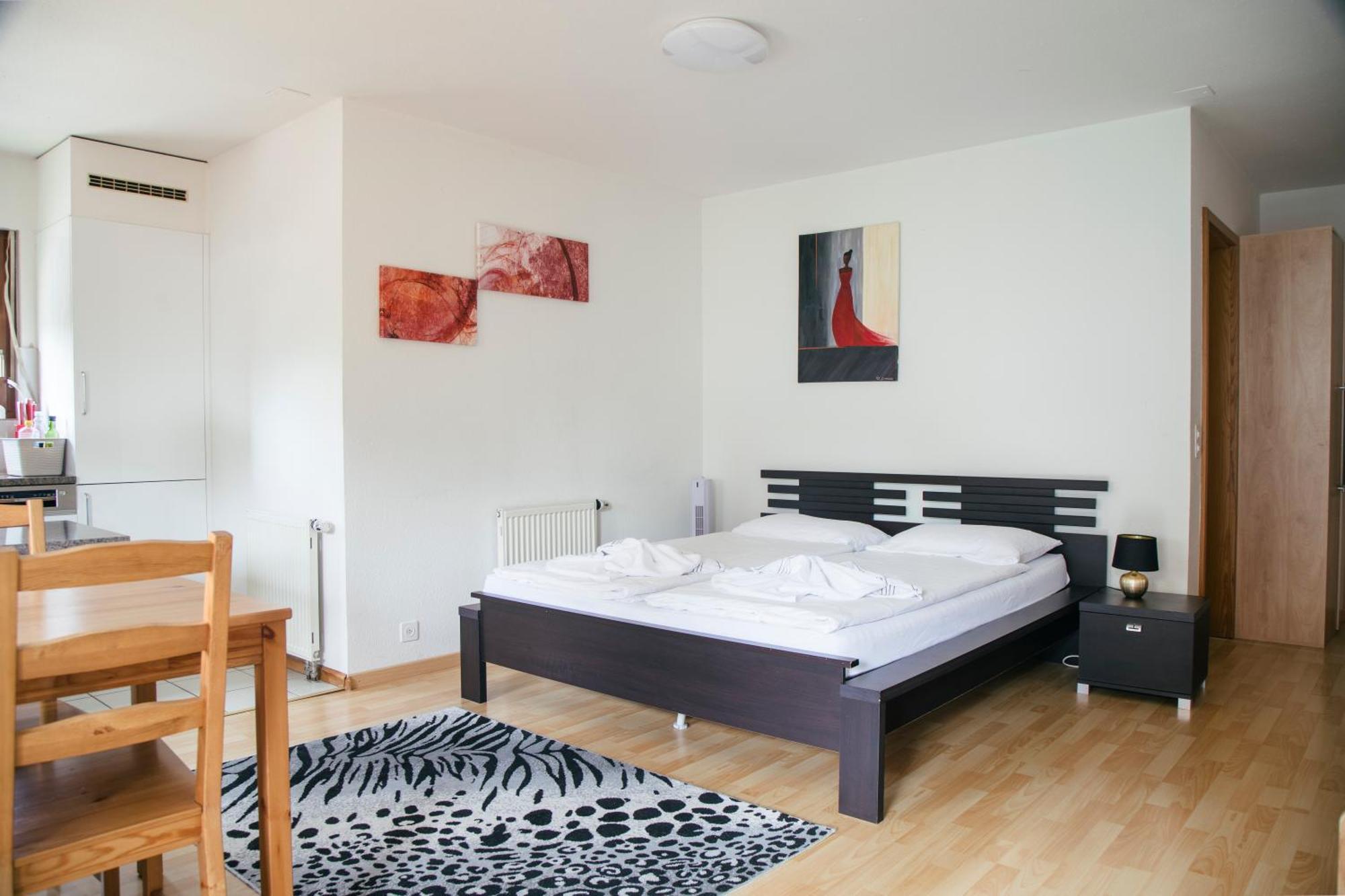 Between Lakes Apartments - 58 Интерлакен Екстериор снимка
